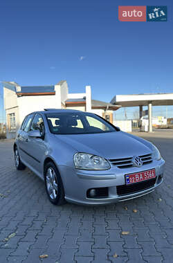 Хэтчбек Volkswagen Golf 2005 в Виннице