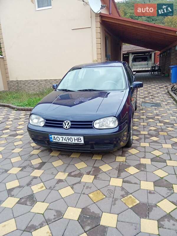 Хетчбек Volkswagen Golf 1997 в Виноградові