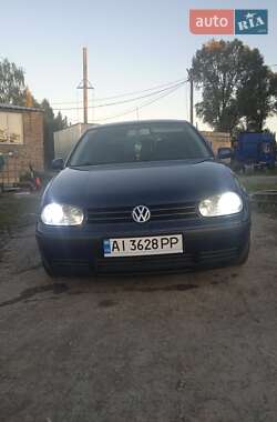 Хетчбек Volkswagen Golf 2003 в Броварах