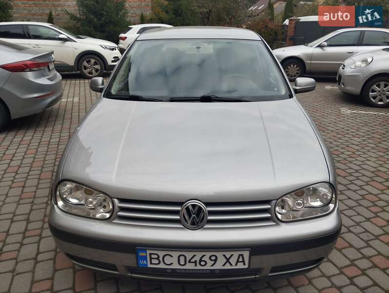 Хэтчбек Volkswagen Golf 2002 в Кривом Роге фото 2 Хэтчбек Volkswagen Golf 2002 в Кривом Роге