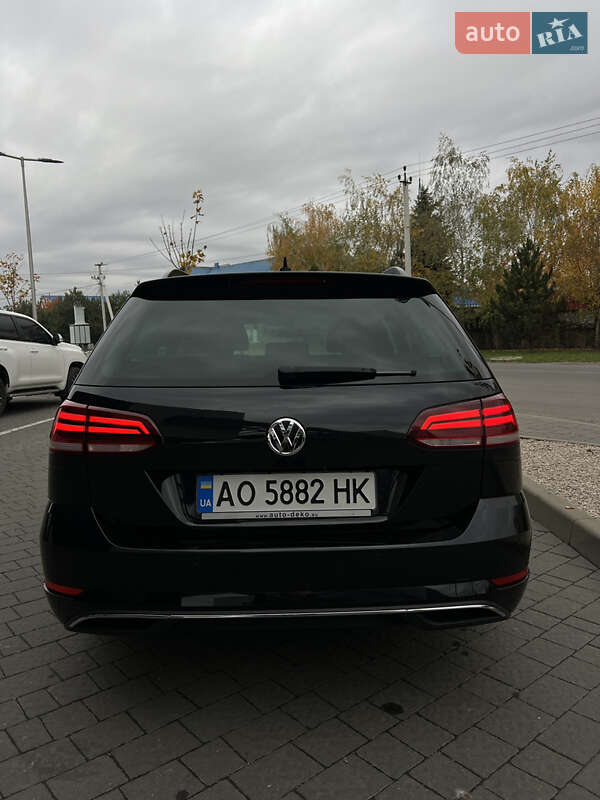 Універсал Volkswagen Golf 2018 в Ужгороді