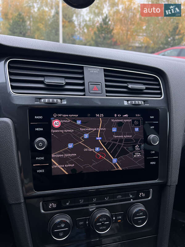 Універсал Volkswagen Golf 2018 в Ужгороді
