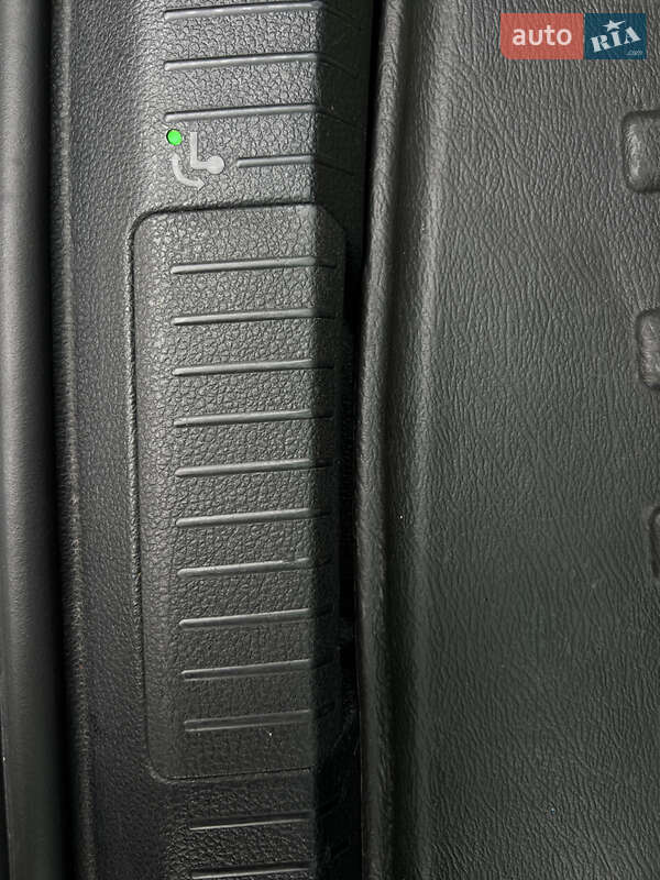 Універсал Volkswagen Golf 2018 в Ужгороді