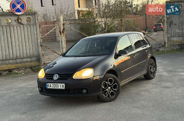 Хэтчбек Volkswagen Golf 2006 в Киеве