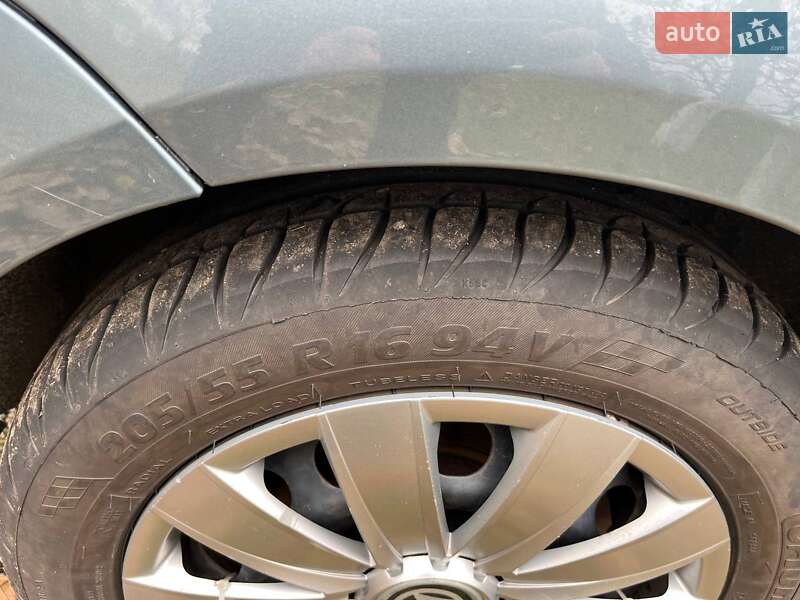 Універсал Volkswagen Golf 2008 в Карлівці фото 15 Універсал Volkswagen Golf 2008 в Карлівці