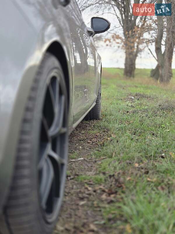 Хетчбек Volkswagen Golf 2013 в Пирятині