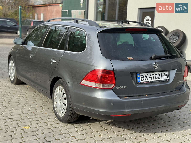 Універсал Volkswagen Golf 2009 в Старокостянтинові