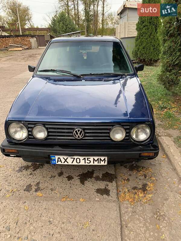 Хэтчбек Volkswagen Golf 1984 в Золочеве
