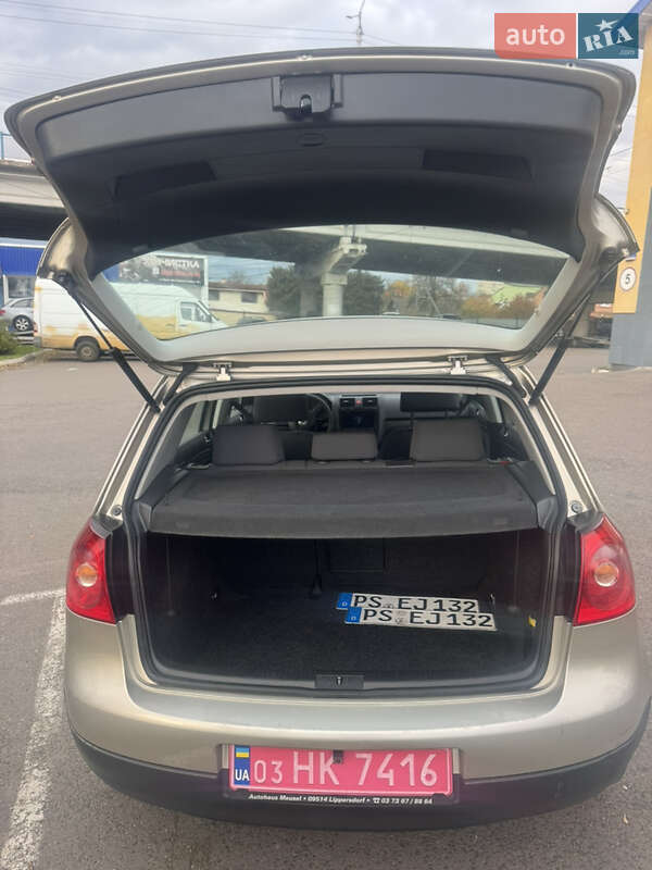 Хэтчбек Volkswagen Golf 2005 в Луцке фото 6 Хэтчбек Volkswagen Golf 2005 в Луцке
