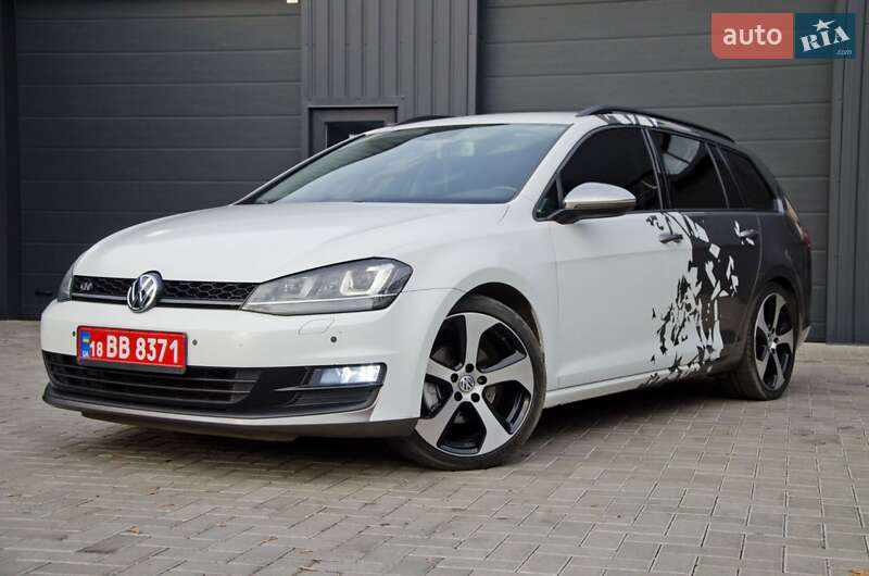 Універсал Volkswagen Golf 2015 в Сарнах