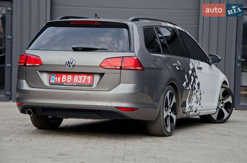 Універсал Volkswagen Golf 2015 в Сарнах