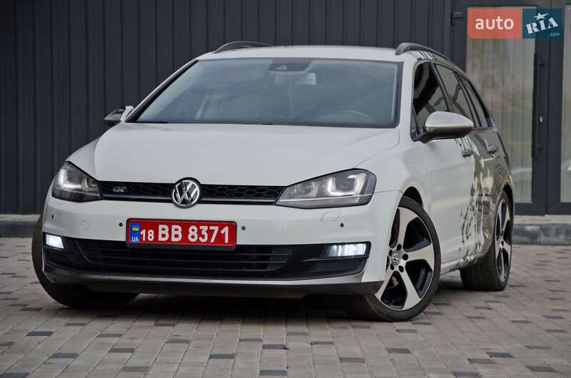 Універсал Volkswagen Golf 2015 в Сарнах