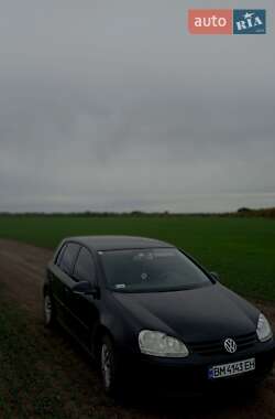 Хетчбек Volkswagen Golf 2003 в Ромнах