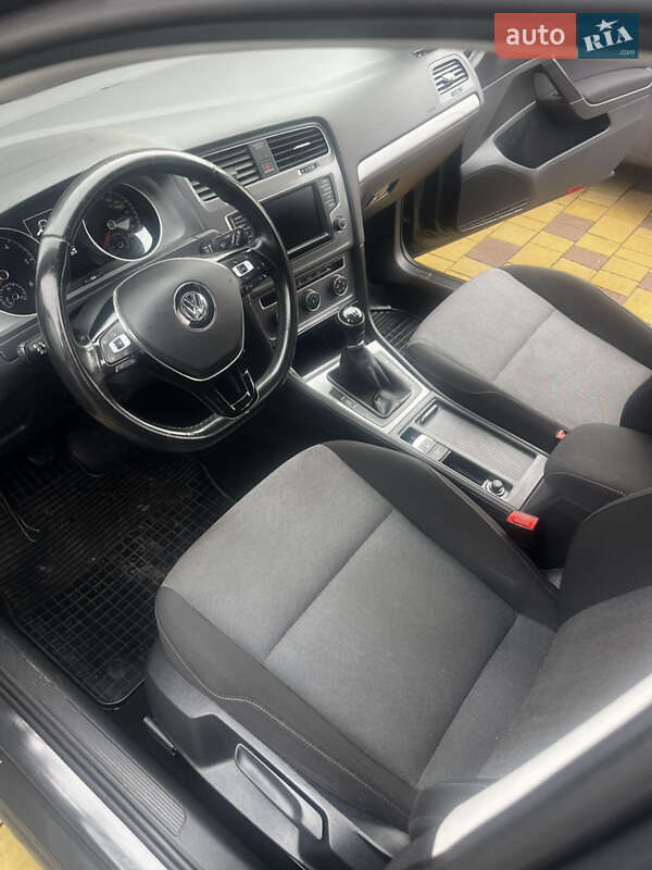 Универсал Volkswagen Golf 2016 в Тернополе