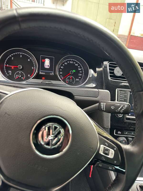 Универсал Volkswagen Golf 2016 в Тернополе