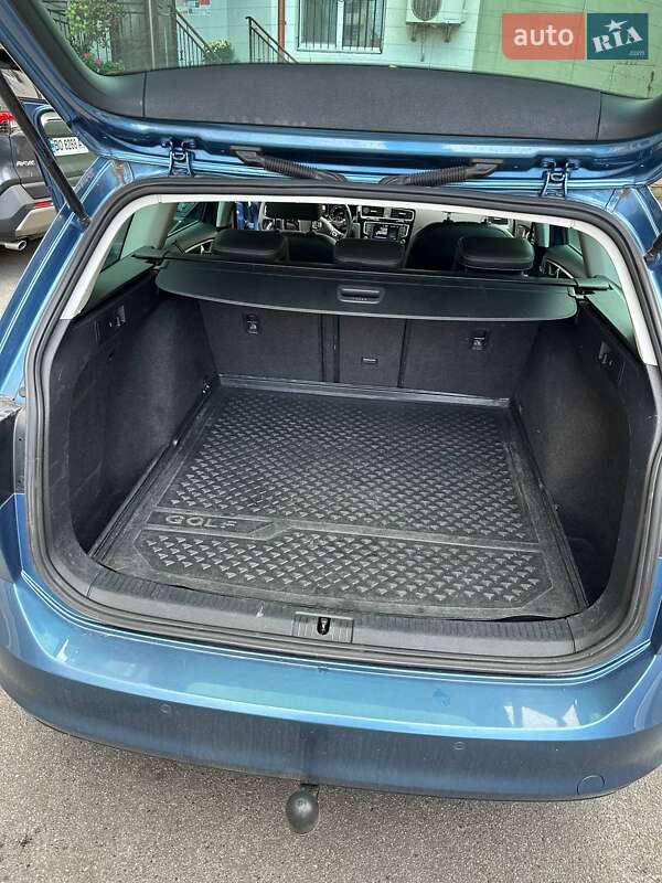 Универсал Volkswagen Golf 2016 в Тернополе