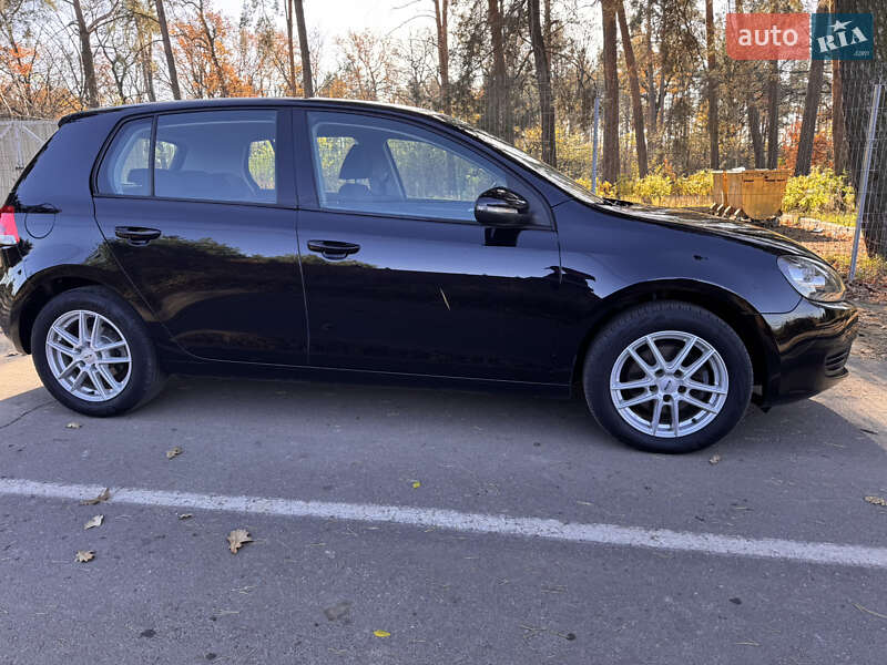 Хэтчбек Volkswagen Golf 2011 в Виннице