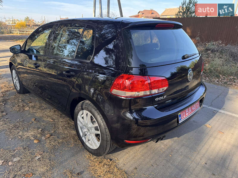 Хэтчбек Volkswagen Golf 2011 в Виннице