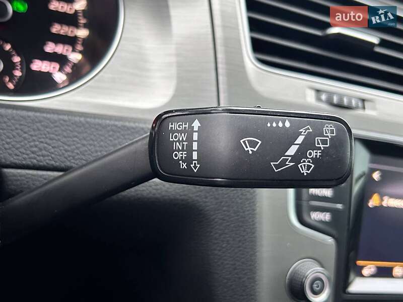 Універсал Volkswagen Golf 2015 в Одесі