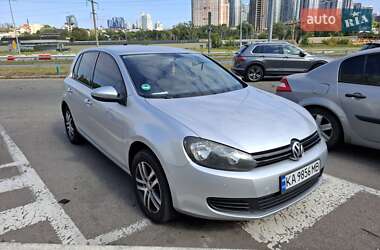 Хэтчбек Volkswagen Golf 2009 в Киеве
