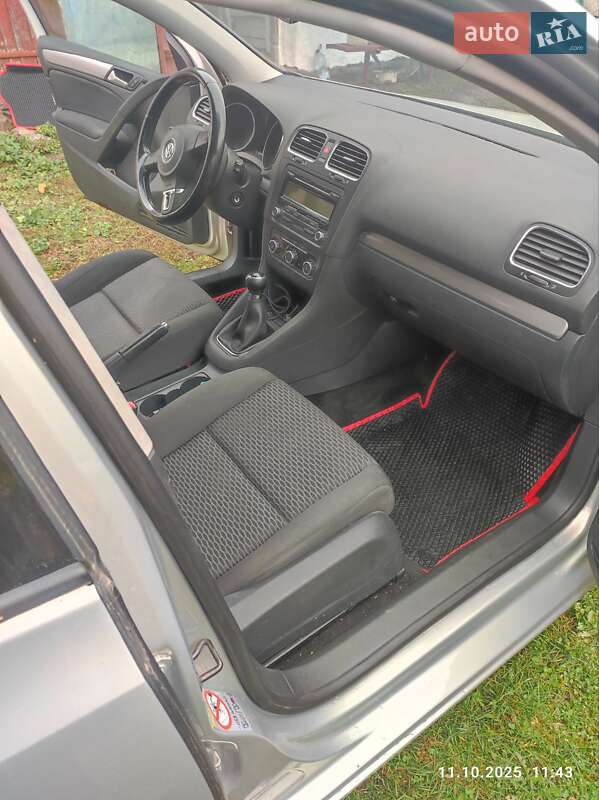 Хетчбек Volkswagen Golf 2009 в Вінниці