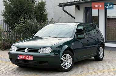 Хэтчбек Volkswagen Golf 2002 в Тернополе