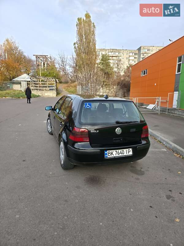 Хэтчбек Volkswagen Golf 2000 в Ровно фото 5 Хэтчбек Volkswagen Golf 2000 в Ровно