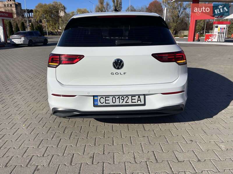 Хэтчбек Volkswagen Golf 2021 в Черновцах