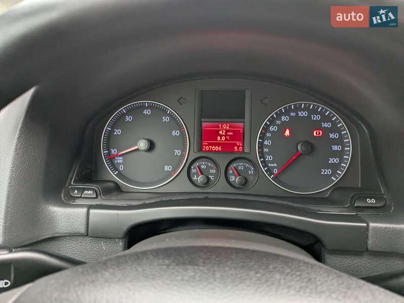 Хэтчбек Volkswagen Golf 2005 в Звягеле