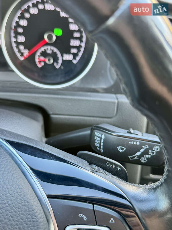 Универсал Volkswagen Golf 2017 в Луцке