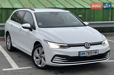 Универсал Volkswagen Golf 2020 в Киеве