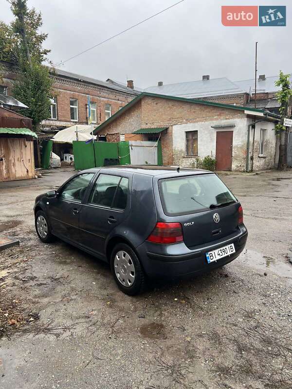 Хэтчбек Volkswagen Golf 2000 в Полтаве