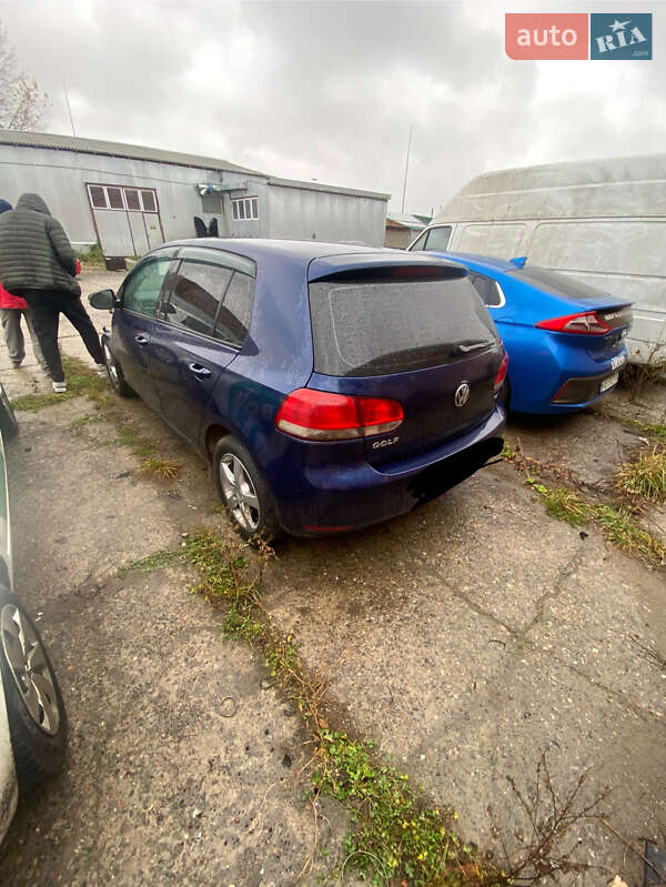 Хэтчбек Volkswagen Golf 2010 в Виннице