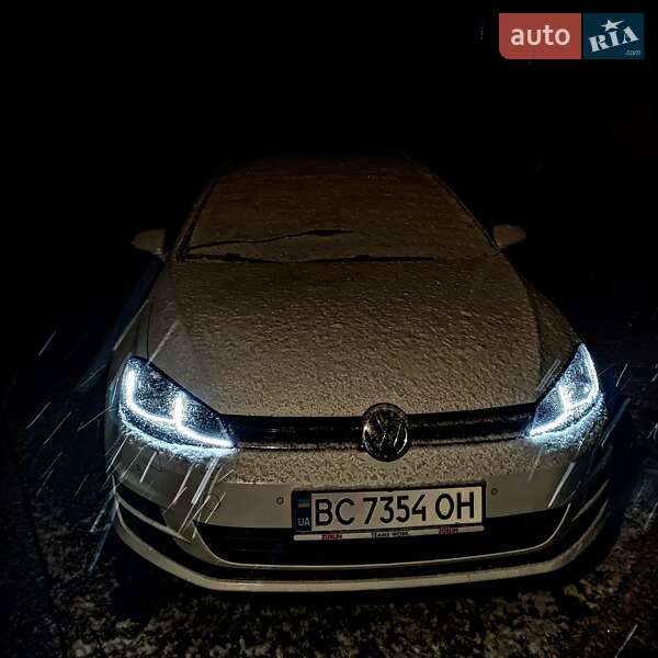 Універсал Volkswagen Golf 2014 в Львові