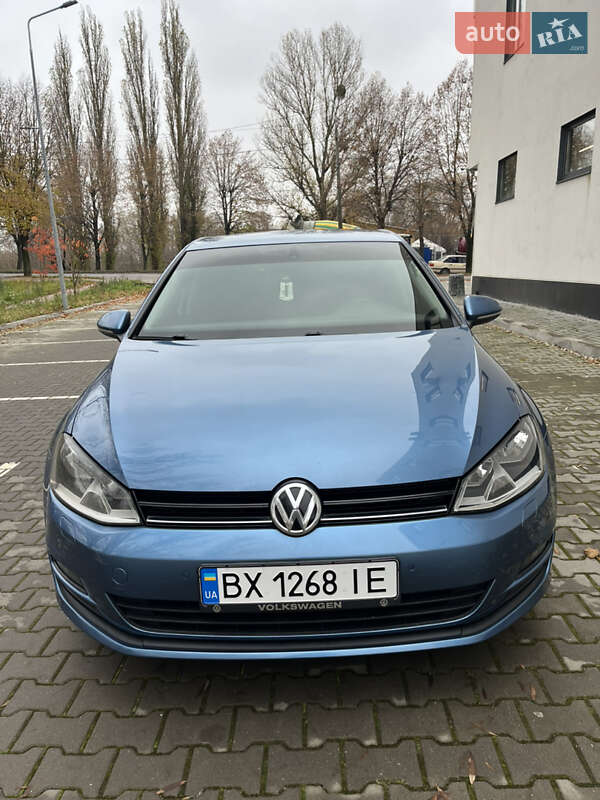 Хэтчбек Volkswagen Golf 2013 в Хмельницком