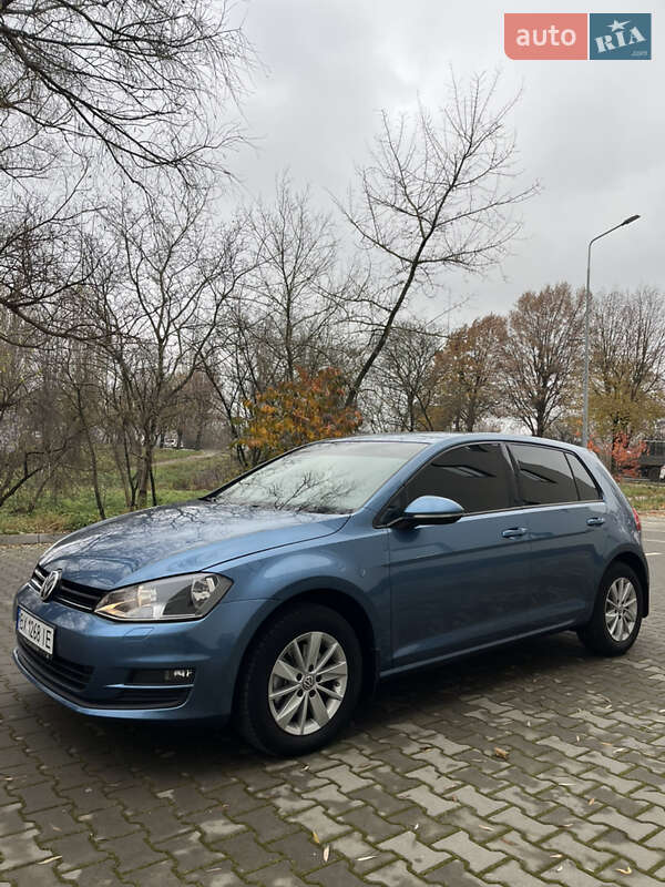 Хэтчбек Volkswagen Golf 2013 в Хмельницком