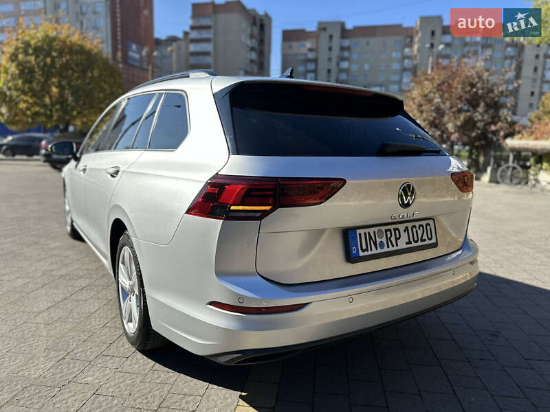 Универсал Volkswagen Golf 2021 в Калуше