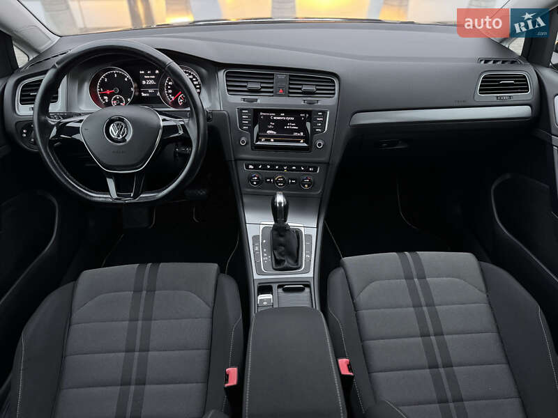 Универсал Volkswagen Golf 2013 в Киеве