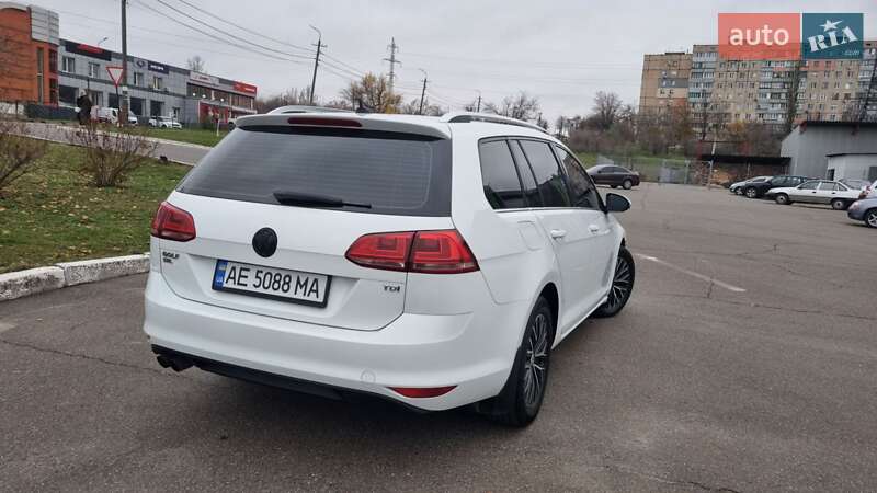 Универсал Volkswagen Golf 2015 в Кривом Роге
