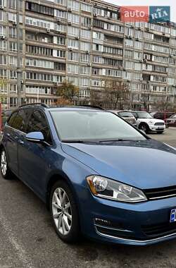 Универсал Volkswagen Golf 2017 в Киеве