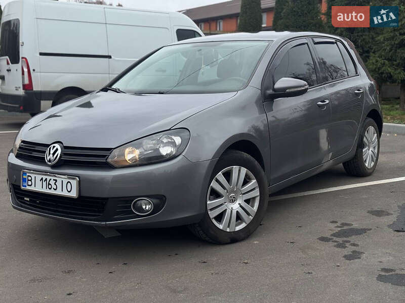 Хэтчбек Volkswagen Golf 2008 в Лубнах