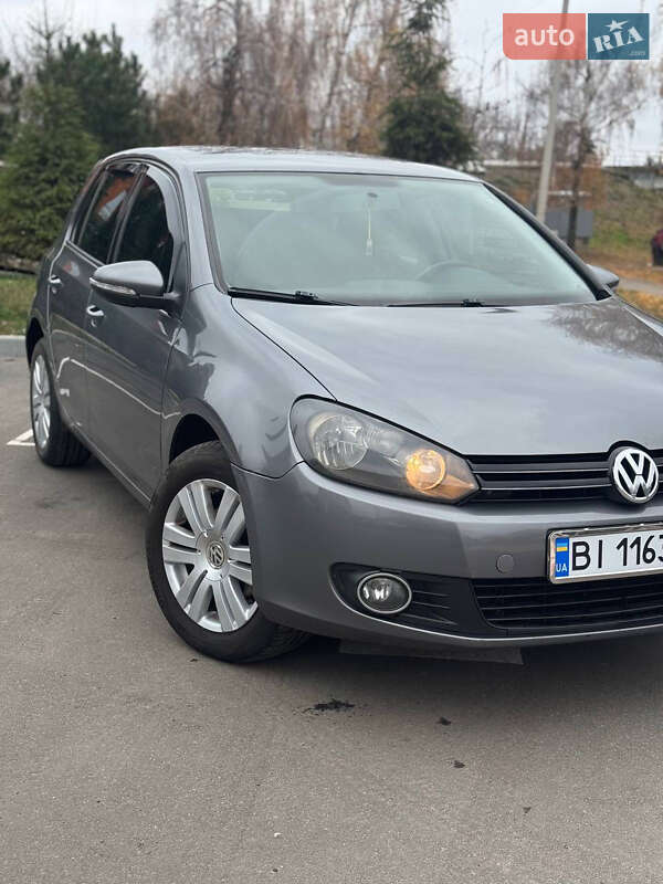 Хэтчбек Volkswagen Golf 2008 в Лубнах