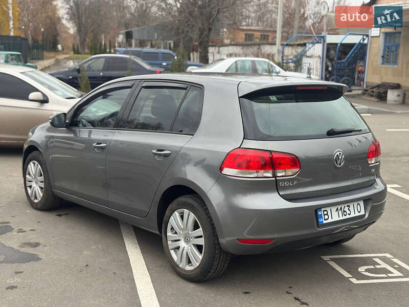 Хэтчбек Volkswagen Golf 2008 в Лубнах