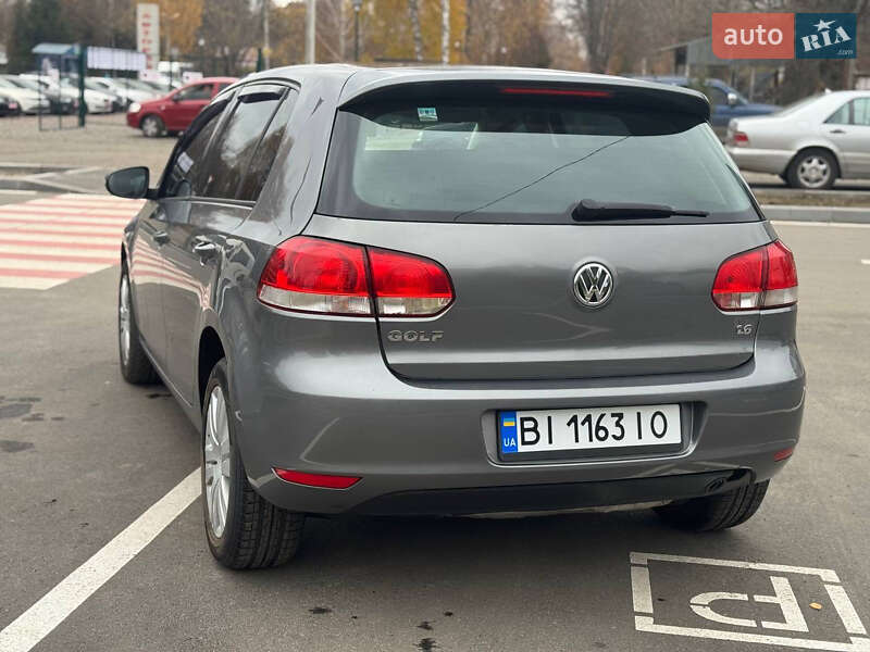 Хэтчбек Volkswagen Golf 2008 в Лубнах