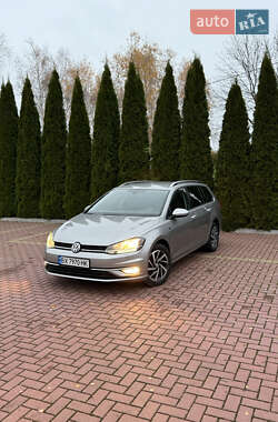 Универсал Volkswagen Golf 2018 в Хмельницком