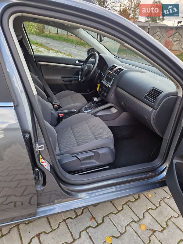 Универсал Volkswagen Golf 2008 в Стрые