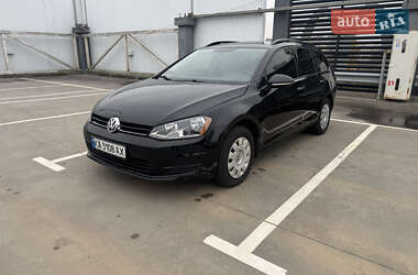 Універсал Volkswagen Golf 2015 в Києві