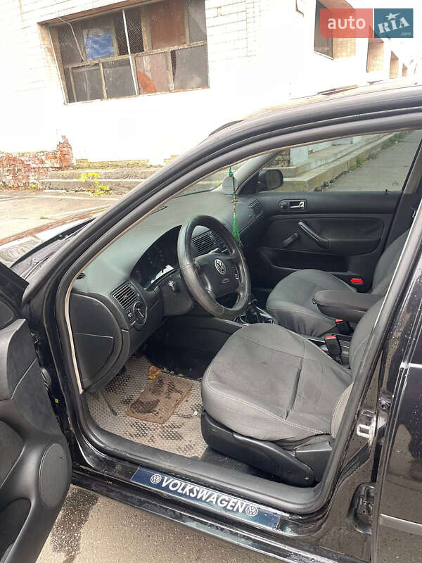 Хэтчбек Volkswagen Golf 1998 в Виннице