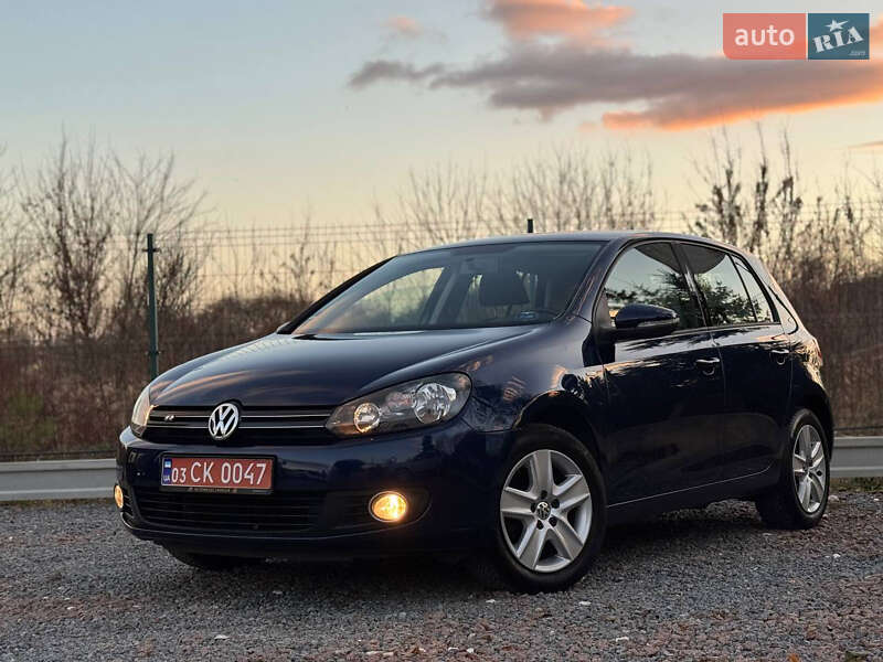 Хэтчбек Volkswagen Golf 2010 в Дрогобыче