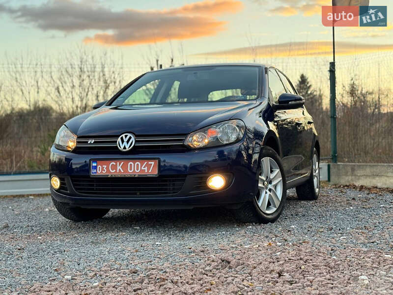Хэтчбек Volkswagen Golf 2010 в Дрогобыче